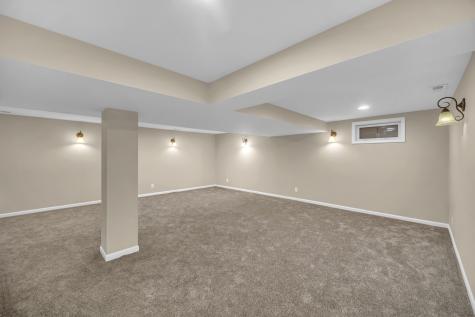 137 Birchwood Road Carpentersville IL 60110