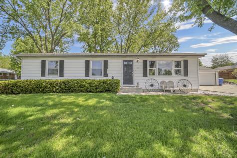 137 Birchwood Road Carpentersville IL 60110