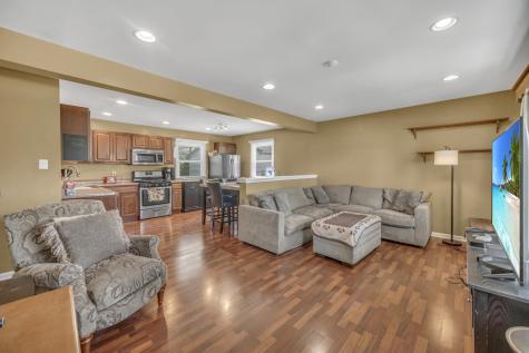 137 Birchwood Road Carpentersville IL 60110