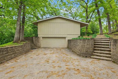 61 Timberlake Road Barrington IL 60010