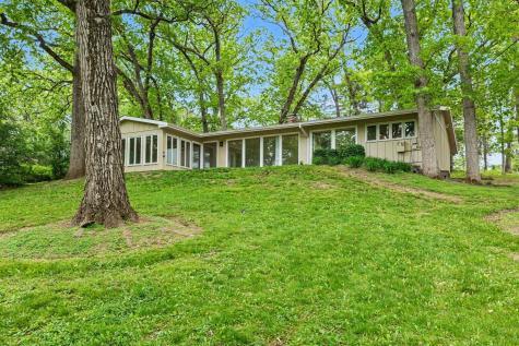 61 Timberlake Road Barrington IL 60010
