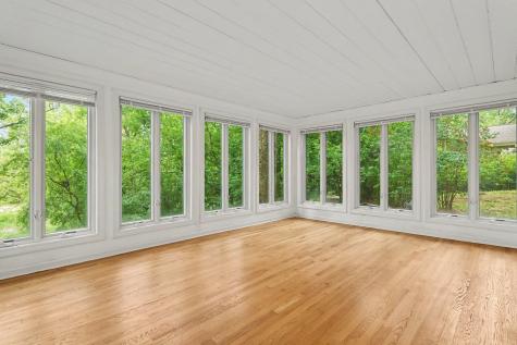 61 Timberlake Road Barrington IL 60010