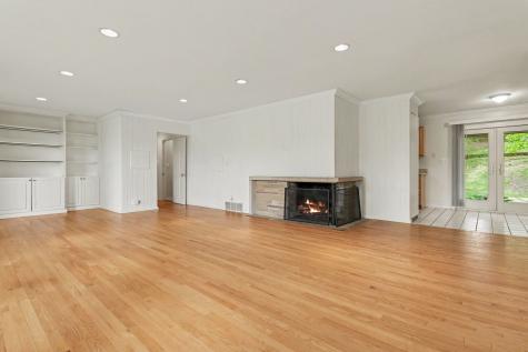61 Timberlake Road Barrington IL 60010