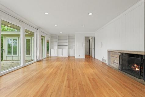 61 Timberlake Road Barrington IL 60010
