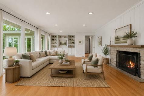 61 Timberlake Road Barrington IL 60010