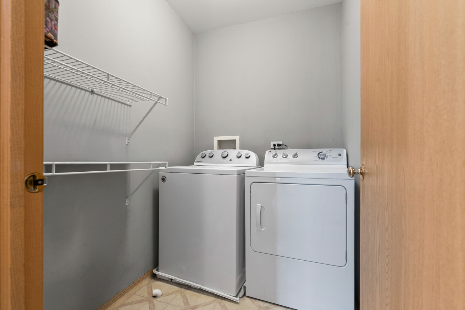 1896 Sedgegrass Trail Aurora IL 60504