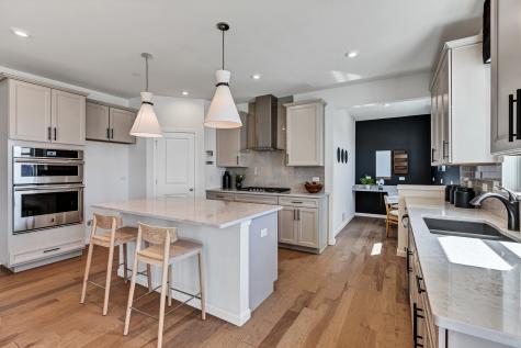 12585 Eileen Street Lemont IL 60439