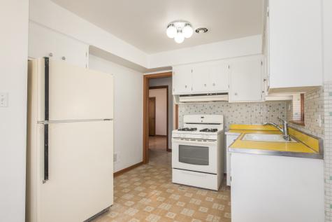 4846 West Foster Avenue Chicago IL 60630