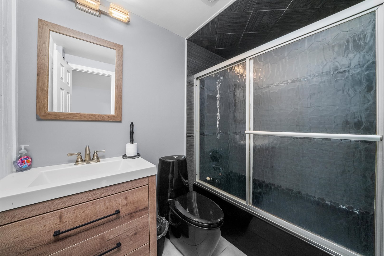 473 Rockhurst Road Bolingbrook IL 60440