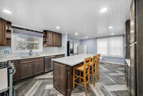 473 Rockhurst Road Bolingbrook IL 60440
