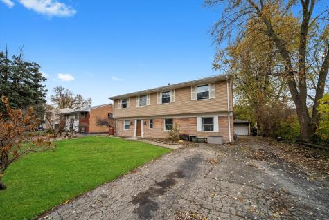 473 Rockhurst Road Bolingbrook IL 60440