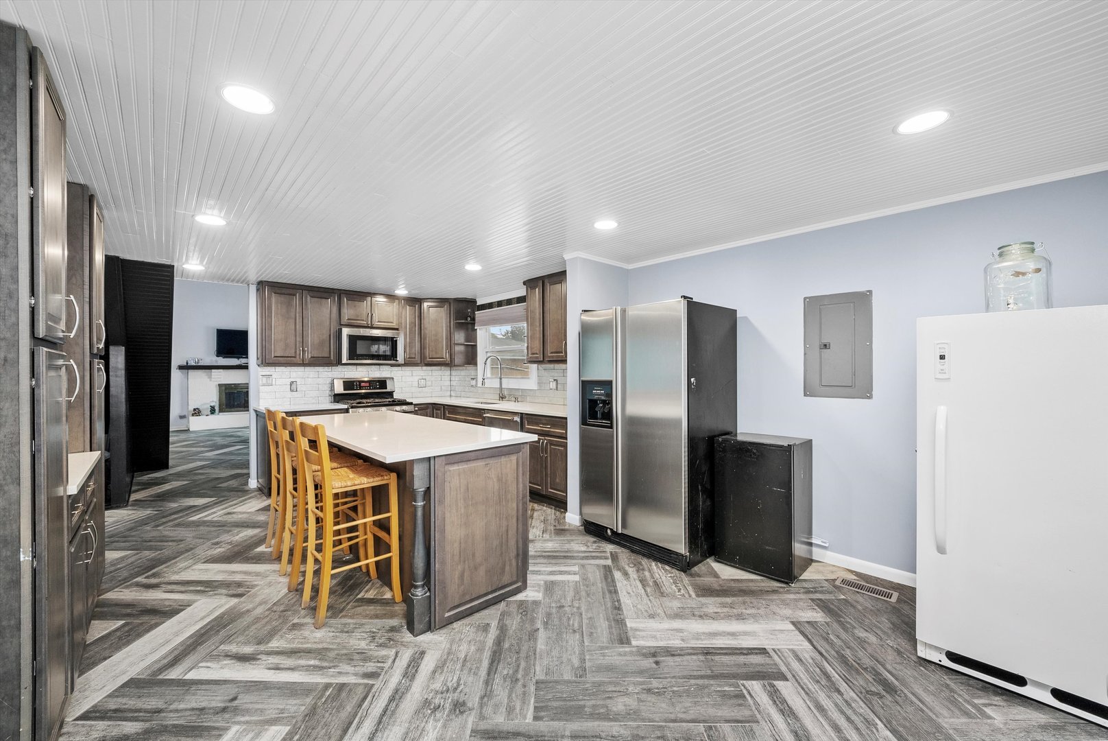 473 Rockhurst Road Bolingbrook IL 60440