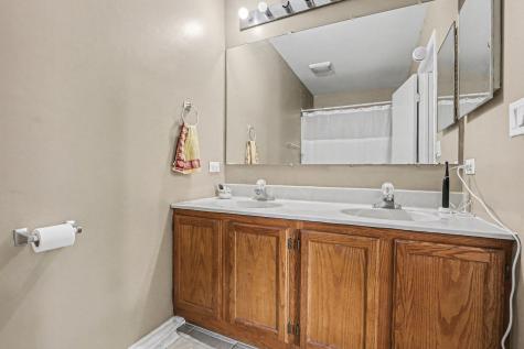 2S750 Grove Lane Warrenville IL 60555