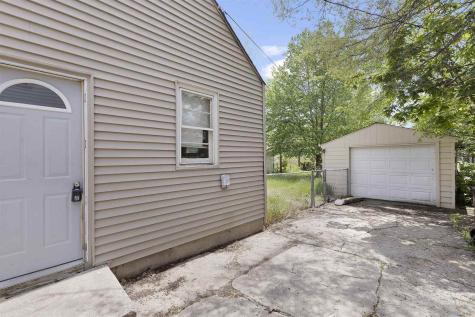 2412 Midway Drive Rockford IL 61103