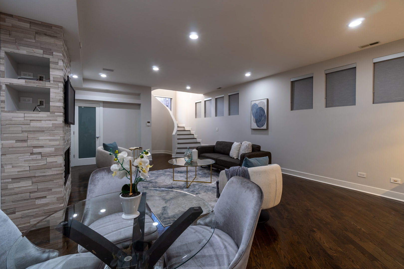 908 North Winchester Avenue Chicago IL 60622