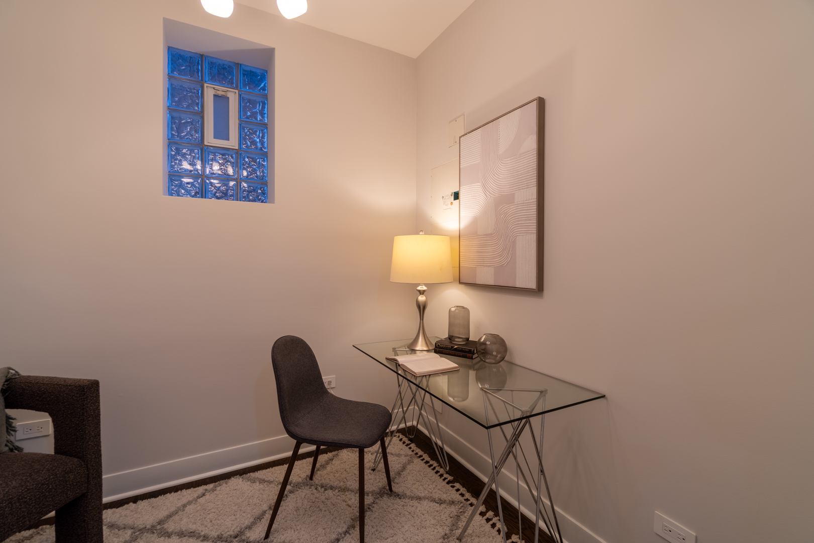 908 North Winchester Avenue Chicago IL 60622
