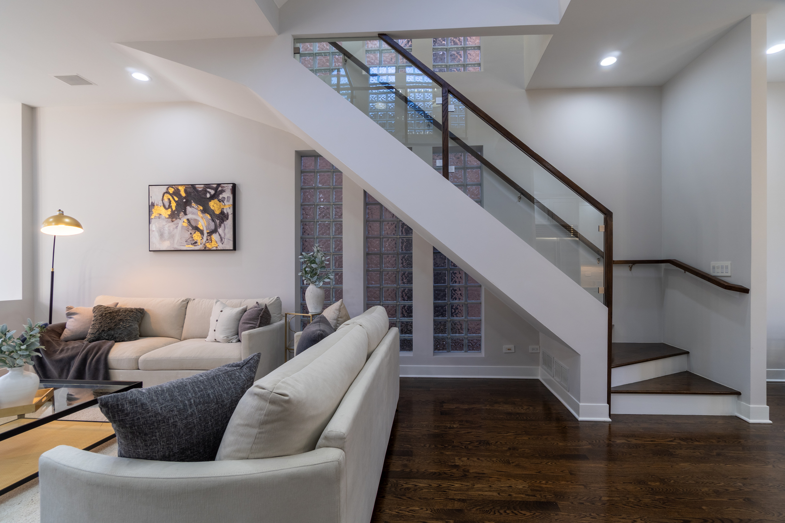 908 North Winchester Avenue Chicago IL 60622