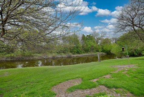 799 Brantwood Avenue Elk Grove Village IL 60007