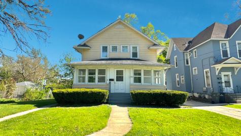 453 Addison Street Elgin IL 60120