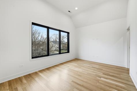 944 Rosemary Terrace Deerfield IL 60015