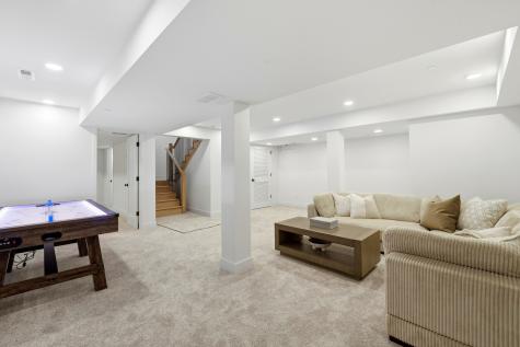 944 Rosemary Terrace Deerfield IL 60015
