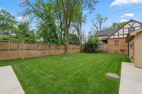 944 Rosemary Terrace Deerfield IL 60015