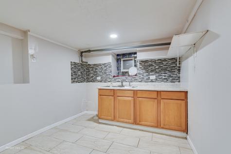 3916 West Grand Avenue Chicago IL 60651