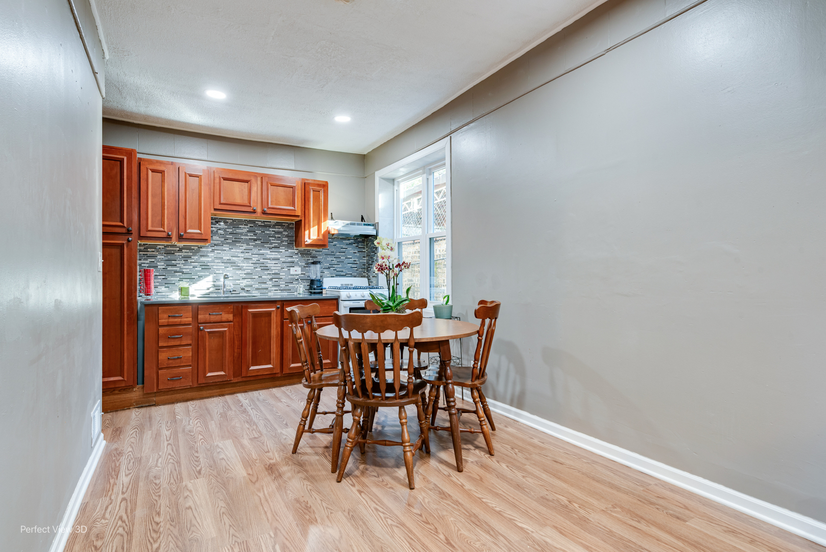 3916 West Grand Avenue Chicago IL 60651