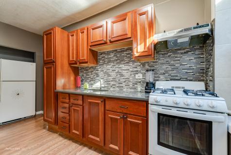 3916 West Grand Avenue Chicago IL 60651