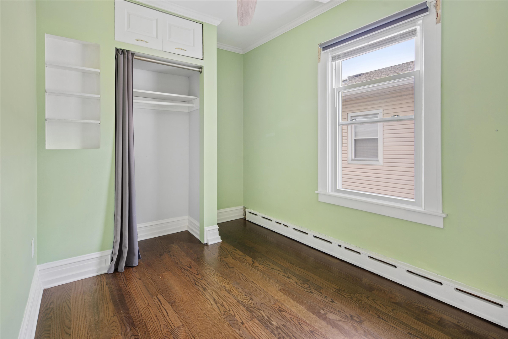 5836 North Manton Avenue Chicago IL 60646