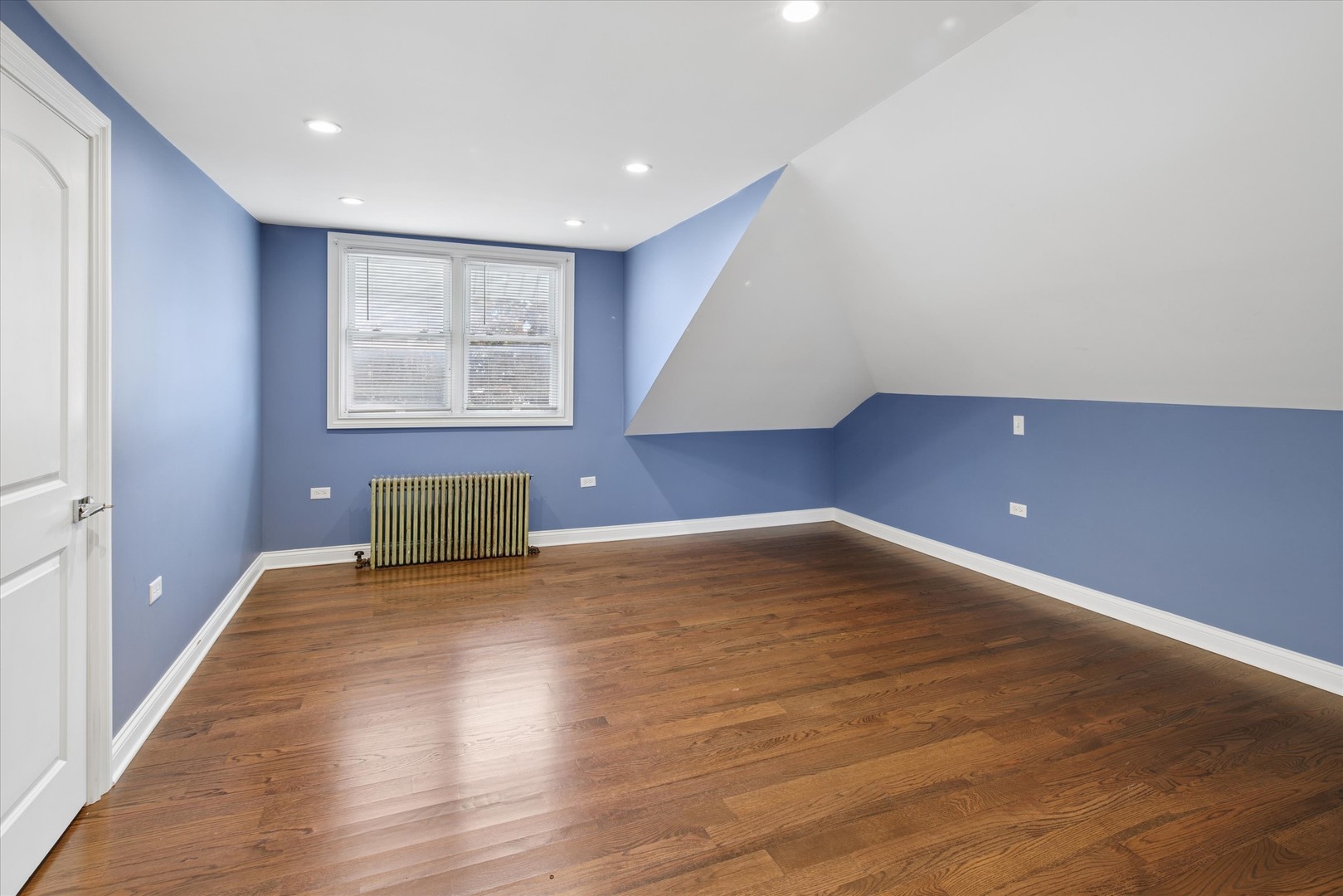 5836 North Manton Avenue Chicago IL 60646