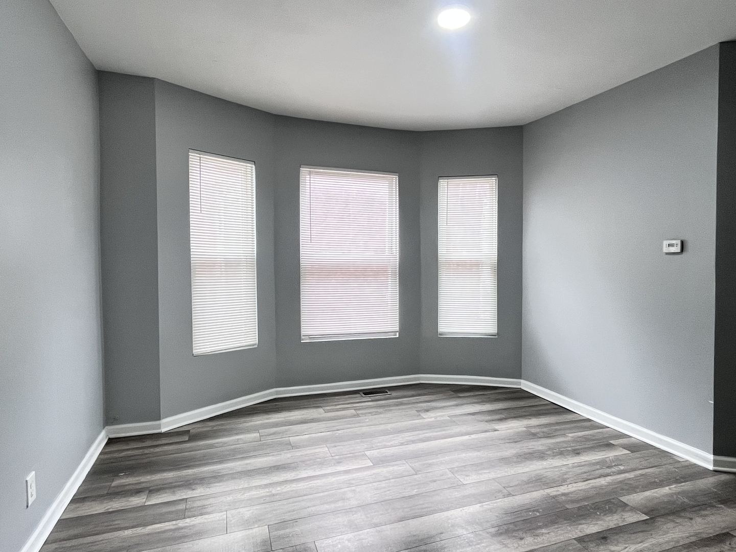 10739 South State Street Chicago IL 60628