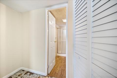 1009 Assell Avenue Aurora IL 60505