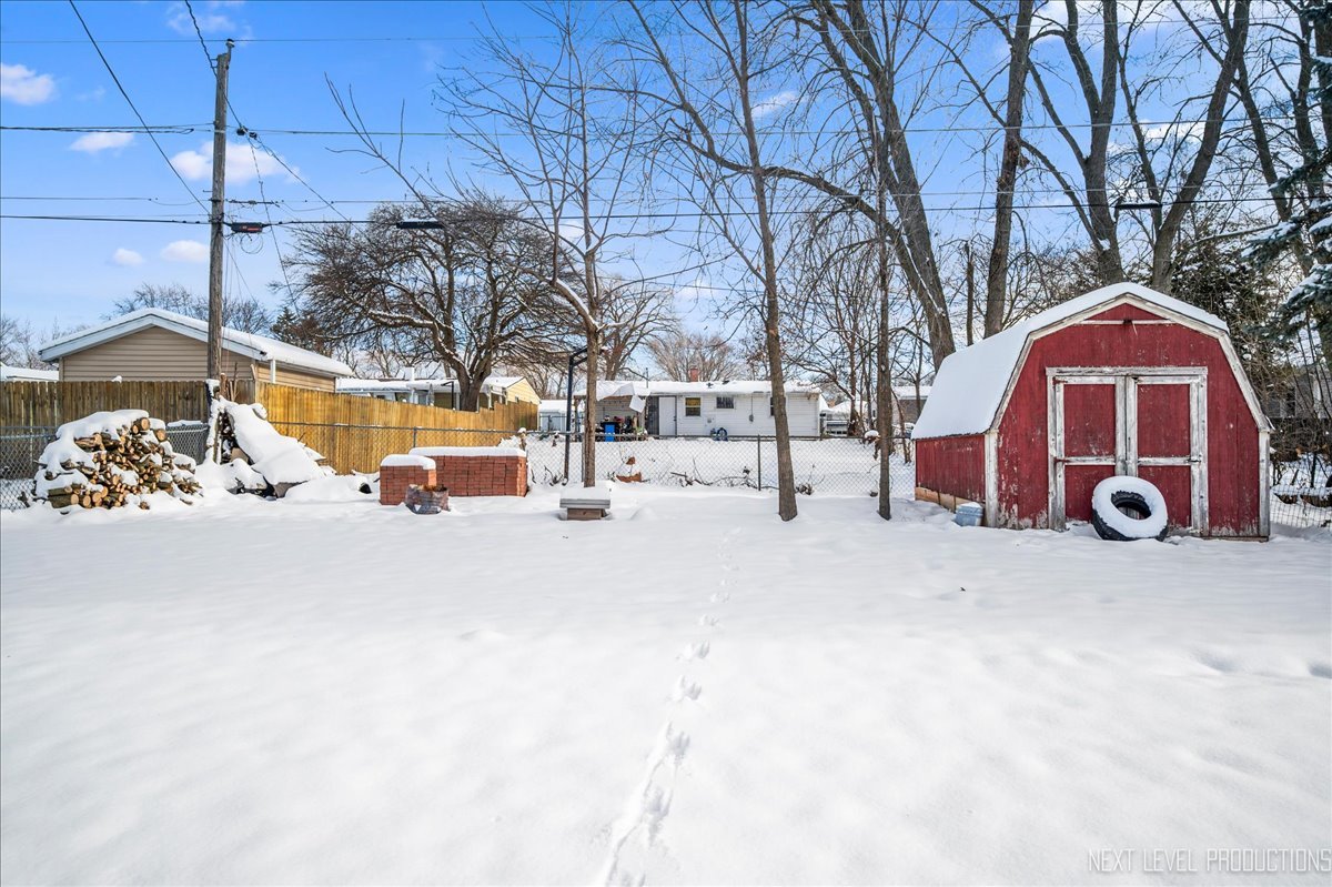 1009 Assell Avenue Aurora IL 60505