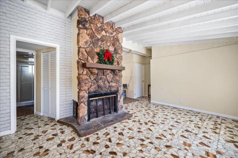 1009 Assell Avenue Aurora IL 60505