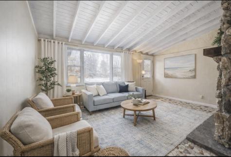 1009 Assell Avenue Aurora IL 60505