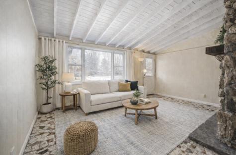 1009 Assell Avenue Aurora IL 60505