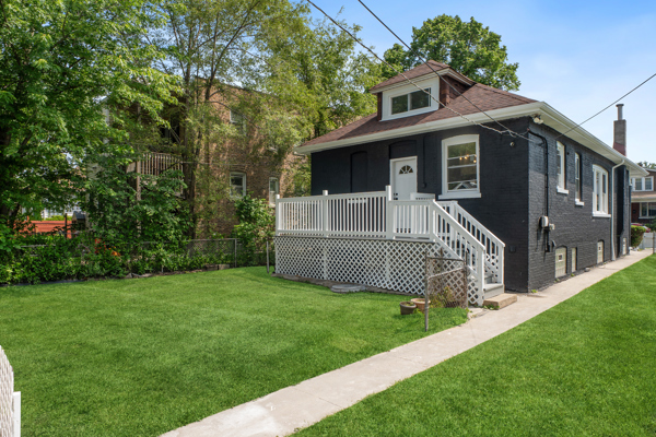 7948 South Colfax Avenue Chicago IL 60649