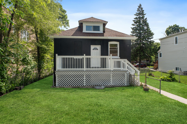 7948 South Colfax Avenue Chicago IL 60649