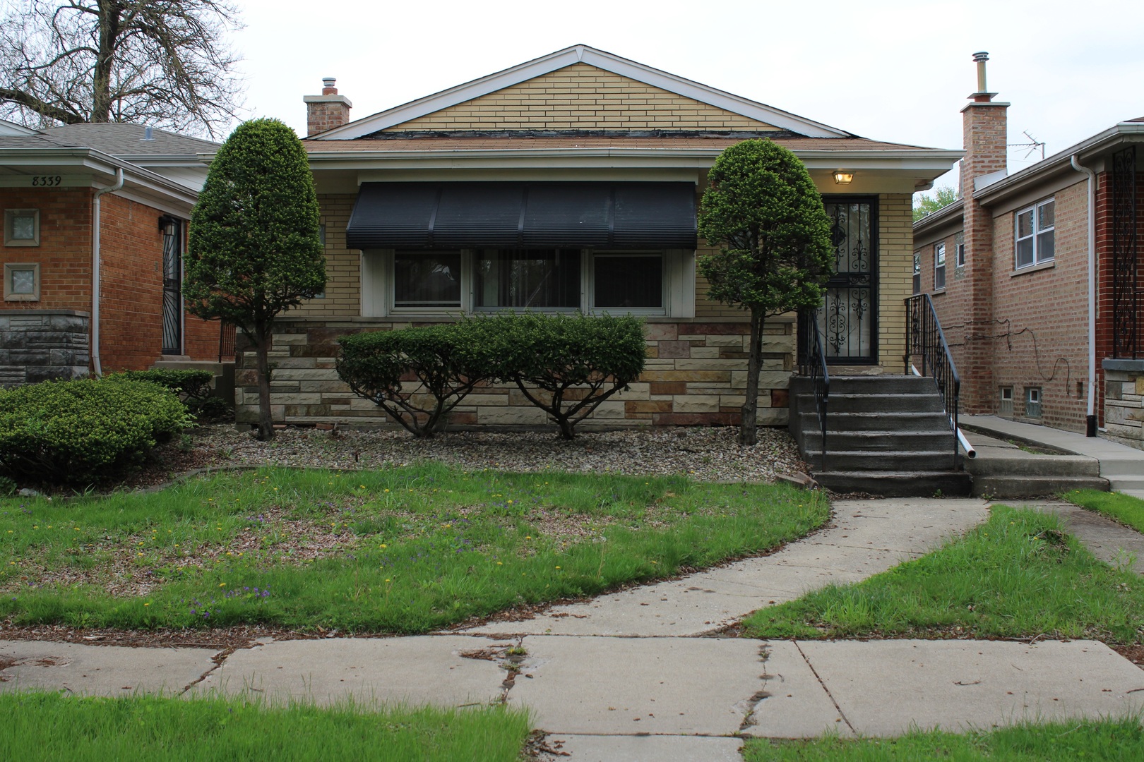 8343 South Calumet Avenue Chicago IL 60619