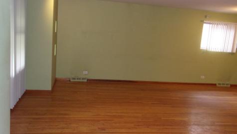 8343 South Calumet Avenue Chicago IL 60619
