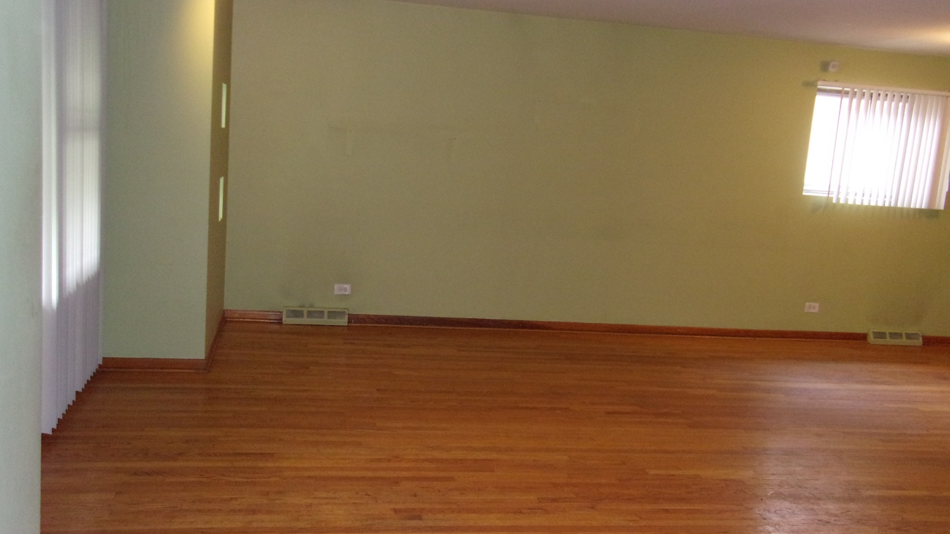8343 South Calumet Avenue Chicago IL 60619