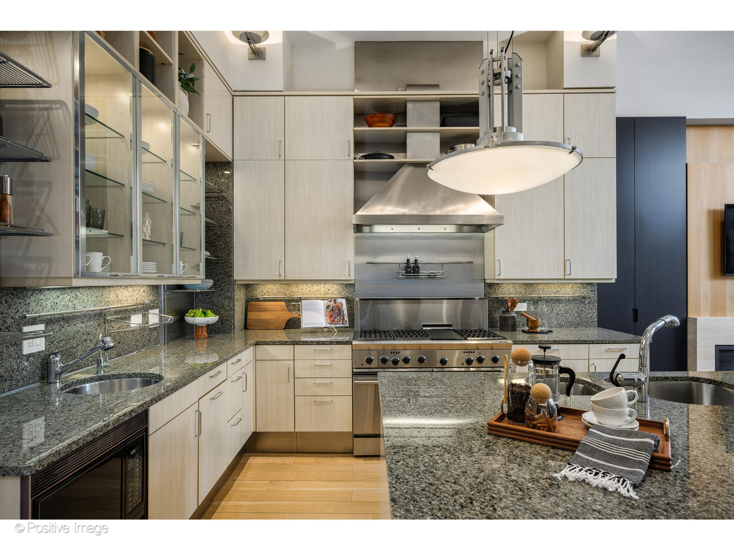 1434 North Dearborn Street Chicago IL 60610