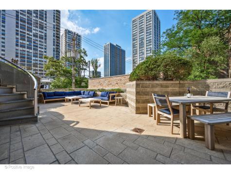 1434 North Dearborn Street Chicago IL 60610