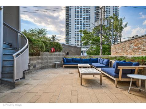 1434 North Dearborn Street Chicago IL 60610