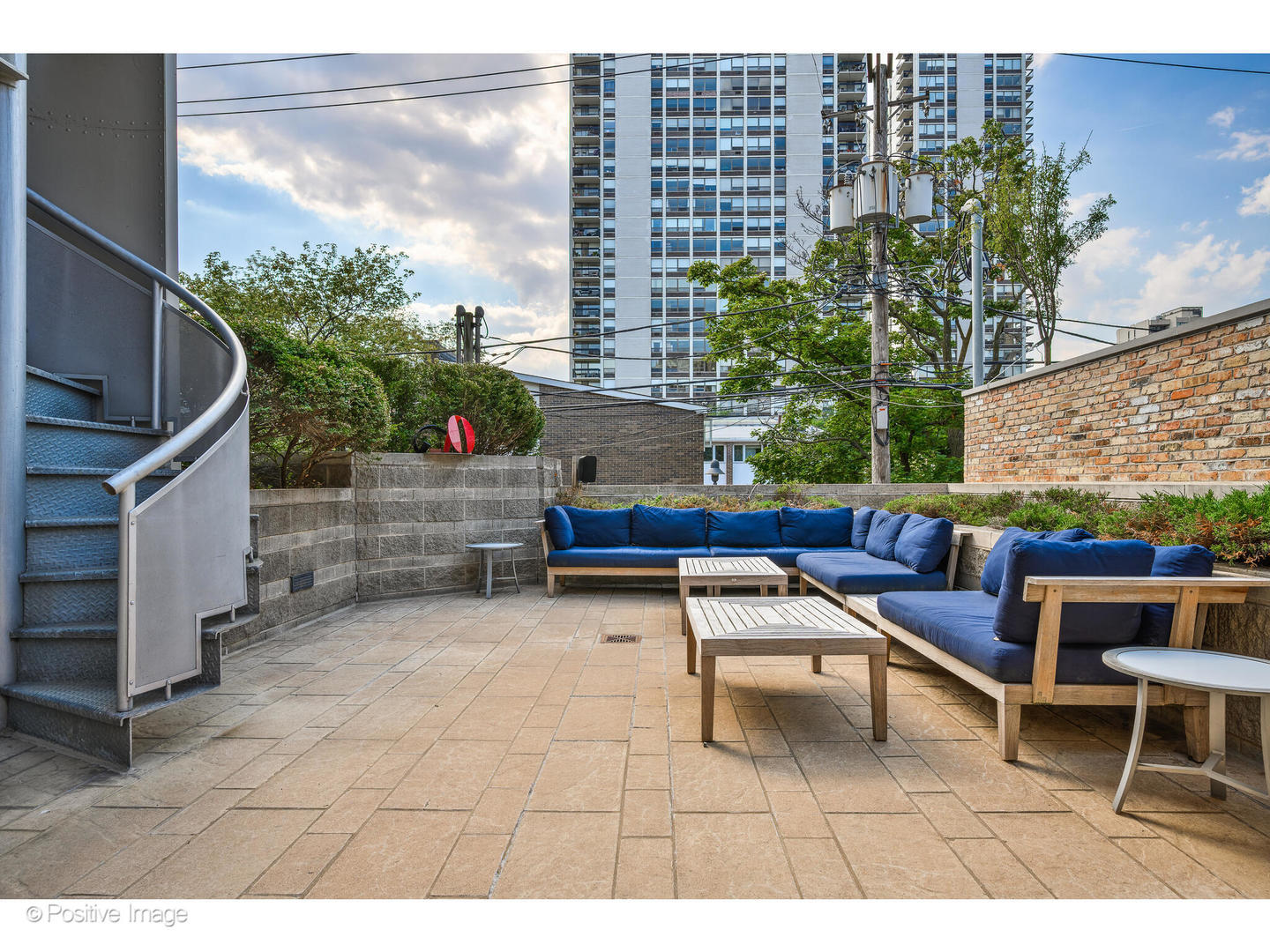 1434 North Dearborn Street Chicago IL 60610