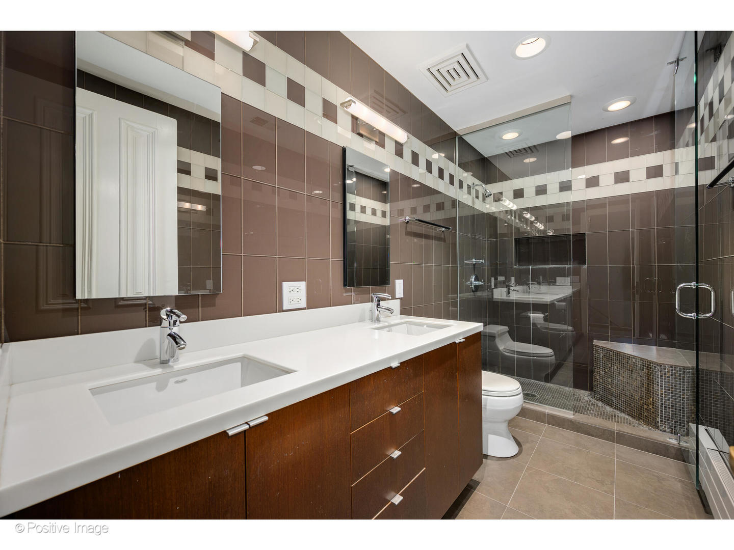 1434 North Dearborn Street Chicago IL 60610