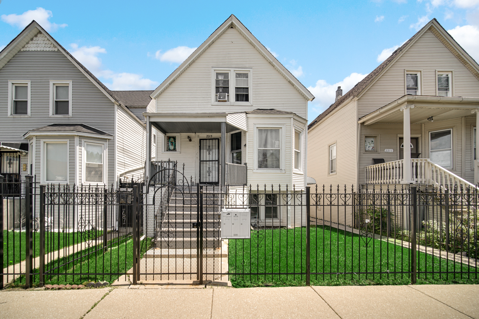 2213 North Kildare Avenue Chicago IL 60639