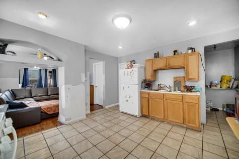 2213 North Kildare Avenue Chicago IL 60639