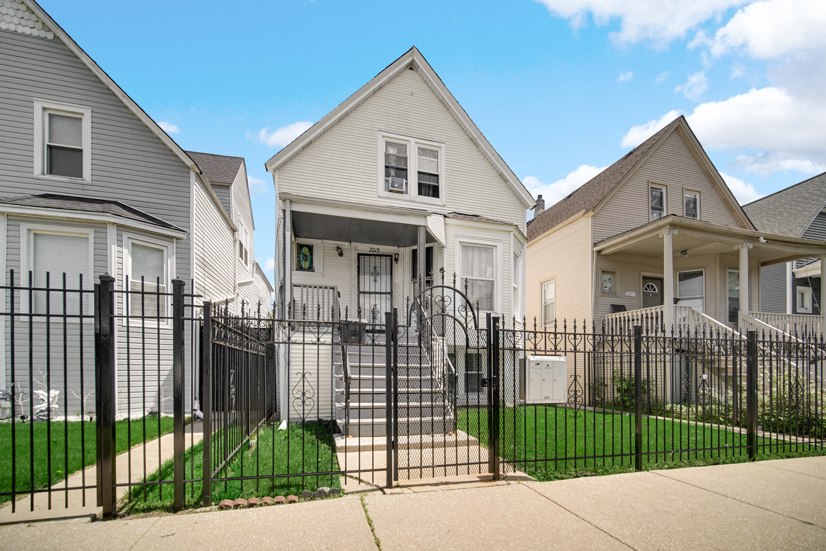 2213 North Kildare Avenue Chicago IL 60639